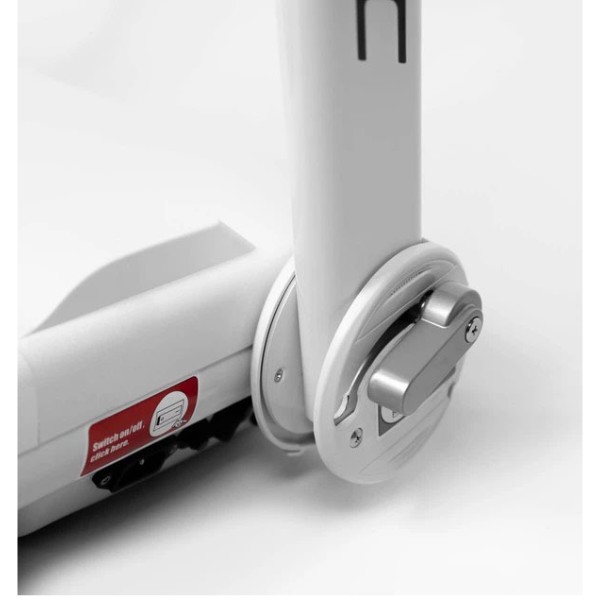 Фото - Бігова доріжка FitLogic T116W